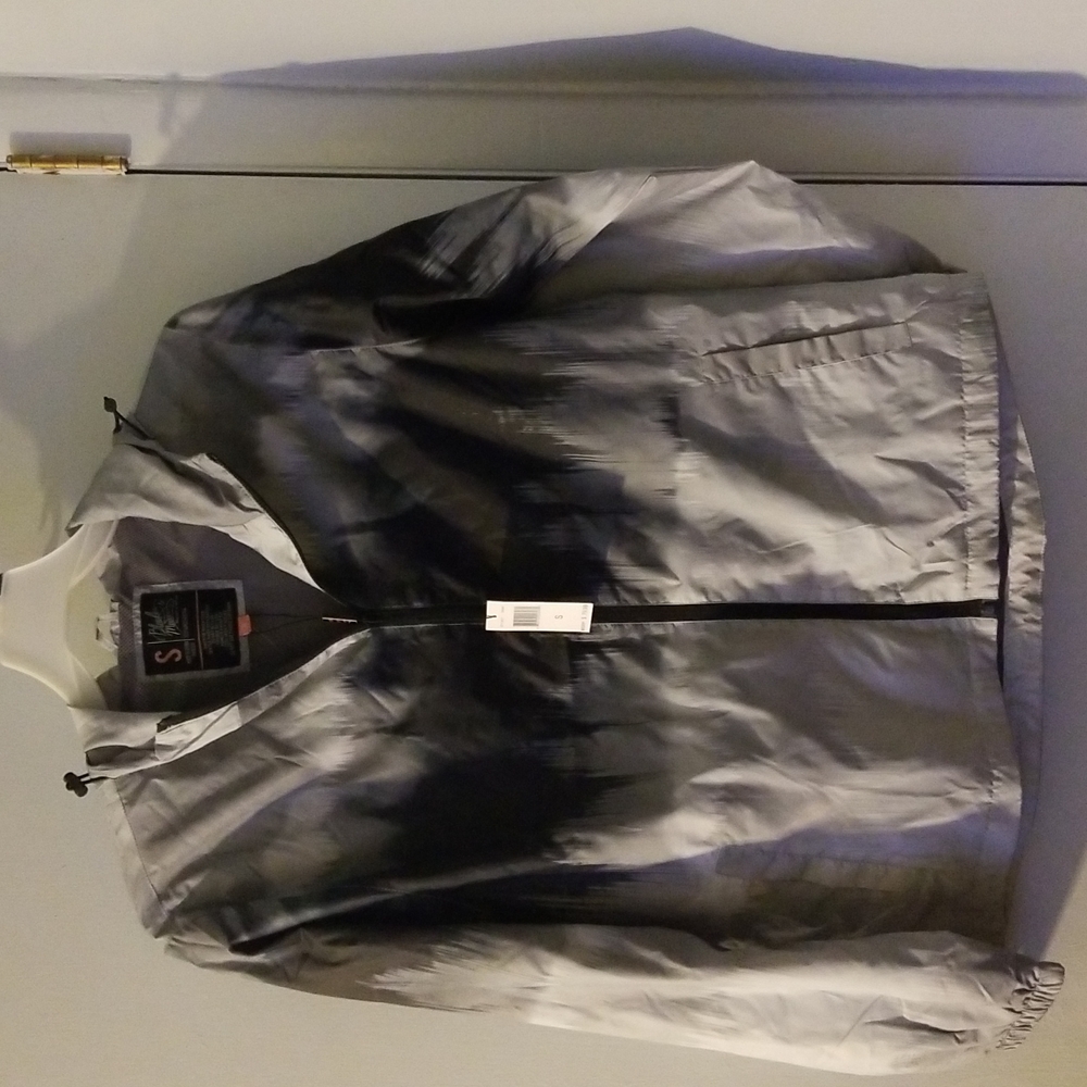 Bleecker & Mercer size S, husky boys jacket